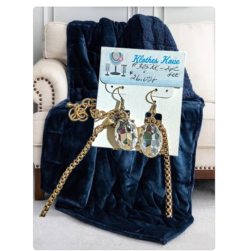 👣4/$20. Gold Tone Statement Bib Necklace with Matching Earrings. NWT - Picture 3 of 5